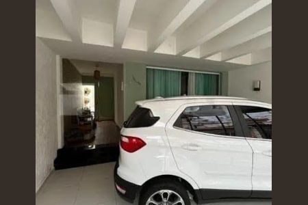 Casa à venda com 169m², 3 quartos e 2 vagas