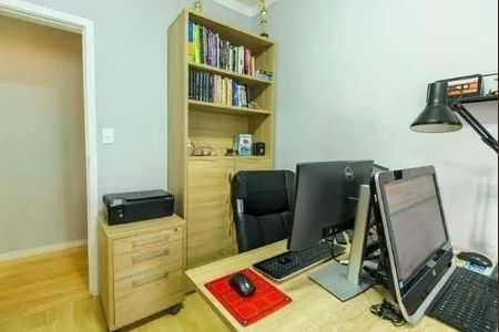 Casa à venda com 169m², 3 quartos e 2 vagas