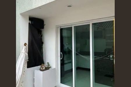 Casa à venda com 169m², 3 quartos e 2 vagas
