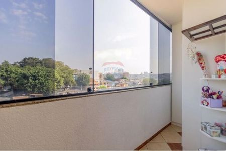 Casa à venda com 353m², 3 quartos e 2 vagas