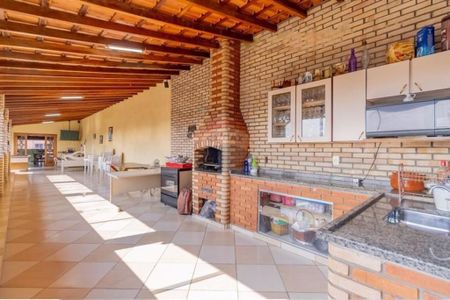 Casa à venda com 353m², 3 quartos e 2 vagas