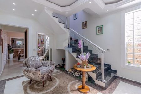 Casa à venda com 353m², 3 quartos e 2 vagas