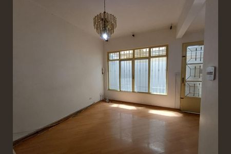 Casa à venda com 3 quartos, 153m² em Vila Carrão, São Paulo