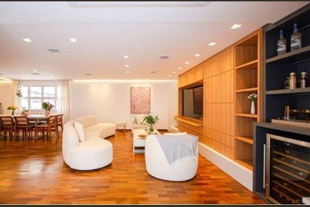 Apartamento à venda com 3 quartos, 199m² em Moema, São Paulo
