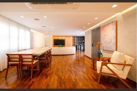 Apartamento à venda com 3 quartos, 199m² em Moema, São Paulo