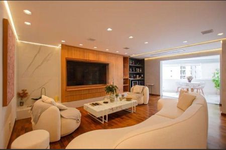 Apartamento à venda com 3 quartos, 199m² em Moema, São Paulo