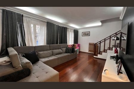 Casa à venda com 3 quartos, 208m² em Vila Valparaíso, Santo André
