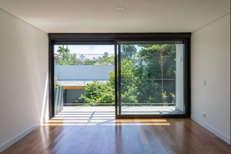 Casa à venda com 420m², 4 quartos e 3 vagas