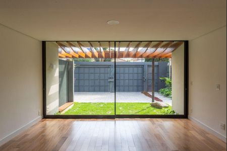 Casa à venda com 420m², 4 quartos e 3 vagas