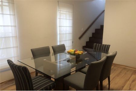 Casa à venda com 3 quartos, 150m² em Vila Canero, São Paulo