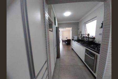 Casa à venda com 3 quartos, 220m² em Vila Sonia, São Paulo