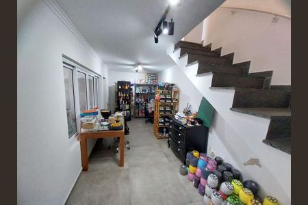 Casa à venda com 3 quartos, 220m² em Vila Sonia, São Paulo