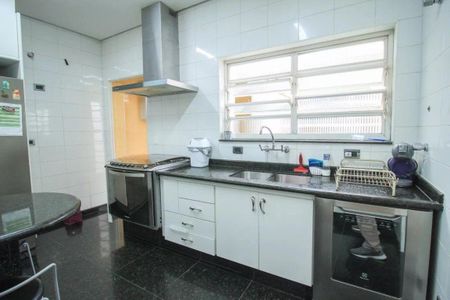 Casa à venda com 400m², 4 quartos e 4 vagas