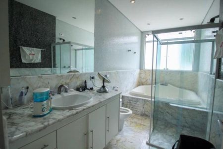 Casa à venda com 400m², 4 quartos e 4 vagas