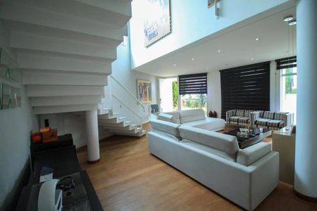 Casa à venda com 400m², 4 quartos e 4 vagas