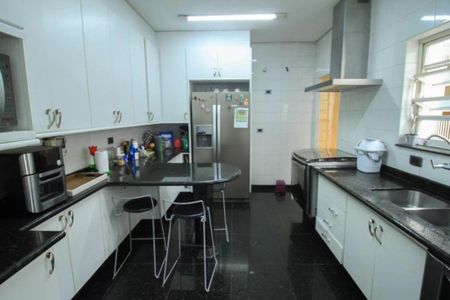 Casa à venda com 400m², 4 quartos e 4 vagas