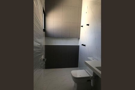 Casa à venda com 180m², 3 quartos e 4 vagas
