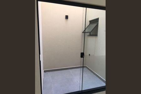 Casa à venda com 180m², 3 quartos e 4 vagas
