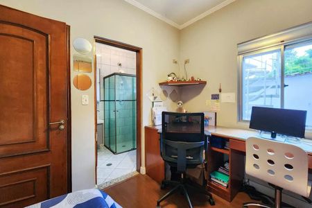 Casa à venda com 245m², 3 quartos e 4 vagas