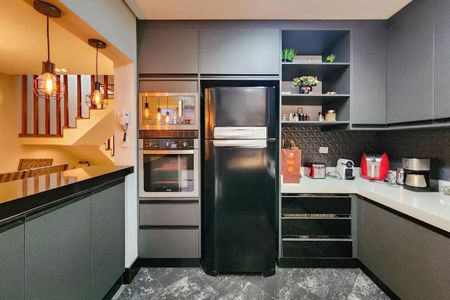 Casa à venda com 245m², 3 quartos e 4 vagas