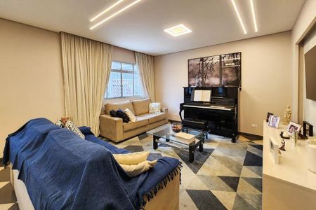 Casa à venda com 245m², 3 quartos e 4 vagas
