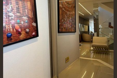 Casa à venda com 3 quartos, 285m² em Água Rasa, São Paulo