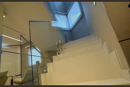 Casa à venda com 3 quartos, 285m² em Água Rasa, São Paulo