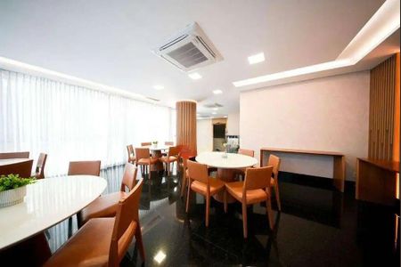 Apartamento à venda com 176m², 3 quartos e 4 vagas