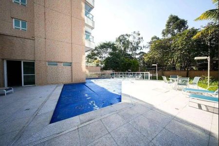 Apartamento à venda com 176m², 3 quartos e 4 vagas