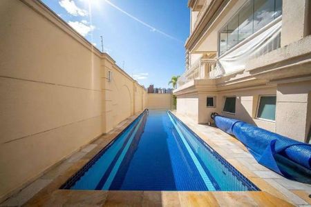 Apartamento à venda com 176m², 3 quartos e 4 vagas