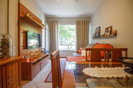 Apartamento à venda com 71m², 3 quartos e 1 vagaSala