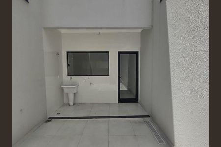 Casa à venda com 110m², 3 quartos e 2 vagas