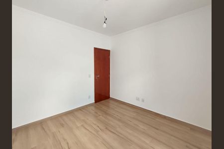 Casa à venda com 110m², 3 quartos e 2 vagas
