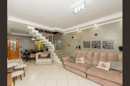 Casa à venda com 3 quartos, 182m² em Vila Bela, São Paulo