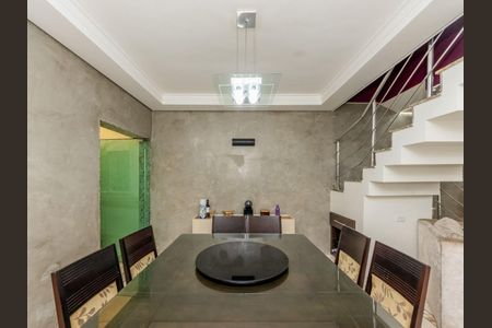 Casa à venda com 3 quartos, 182m² em Vila Bela, São Paulo