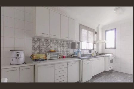 Apartamento à venda com 165m², 3 quartos e 4 vagas