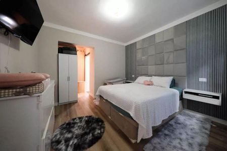 Casa à venda com 3 quartos, 250m² em Vila Ponte Rasa, São Paulo