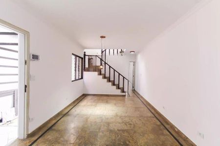 Casa à venda com 3 quartos, 180m² em Parque Sevilha, São Paulo