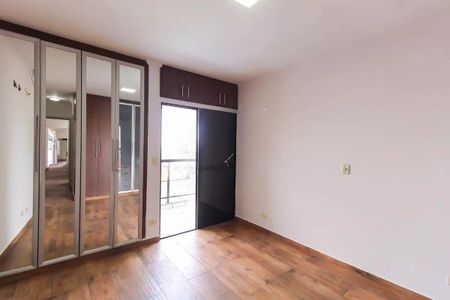 Casa à venda com 3 quartos, 180m² em Parque Sevilha, São Paulo