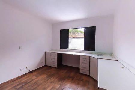 Casa à venda com 3 quartos, 180m² em Parque Sevilha, São Paulo