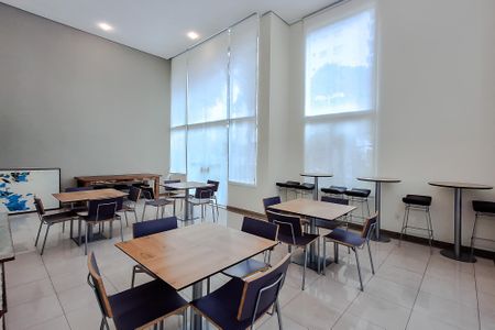Apartamento à venda com 73m², 2 quartos e 2 vagasÁrea comum - Salão de festas