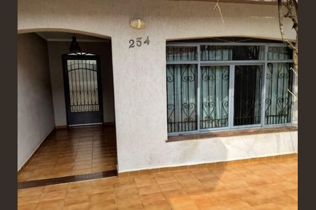 Casa à venda com 136m², 4 quartos e 2 vagas
