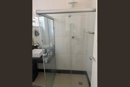 Banheiro de apartamento para alugar com 2 quartos, 55m² em Leblon, Rio de Janeiro