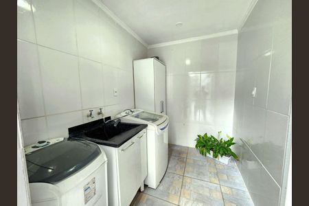 Casa à venda com 180m², 3 quartos e 2 vagas