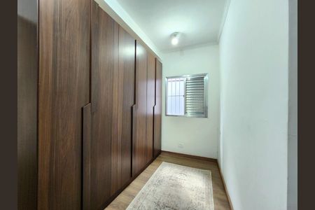 Casa à venda com 180m², 3 quartos e 2 vagas