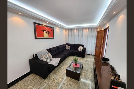 Casa à venda com 3 quartos, 180m² em Vila Regente Feijó, São Paulo