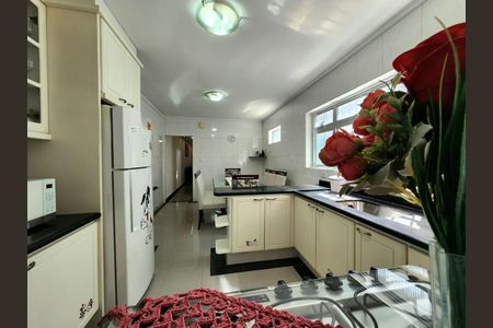 Casa à venda com 180m², 3 quartos e 2 vagas