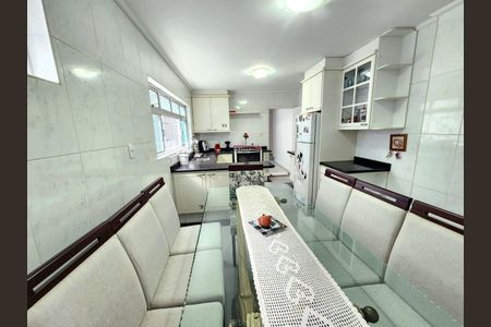 Casa à venda com 180m², 3 quartos e 2 vagas