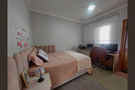 Casa à venda com 3 quartos, 140m² em Jardim Vila Formosa, São Paulo