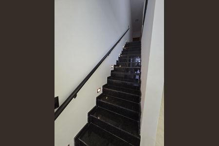 Casa à venda com 115m², 3 quartos e 2 vagas